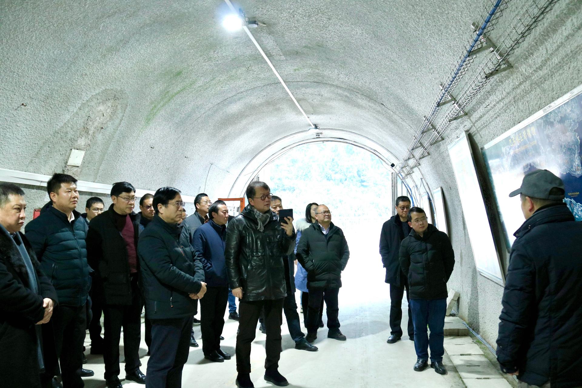 唐辉明一行赴巴东调研国家野外站建设