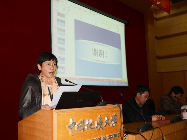 　　三、校党委副书记朱勤文宣读学校《关于公布档案工作先进集体先进个人名单的通知》。