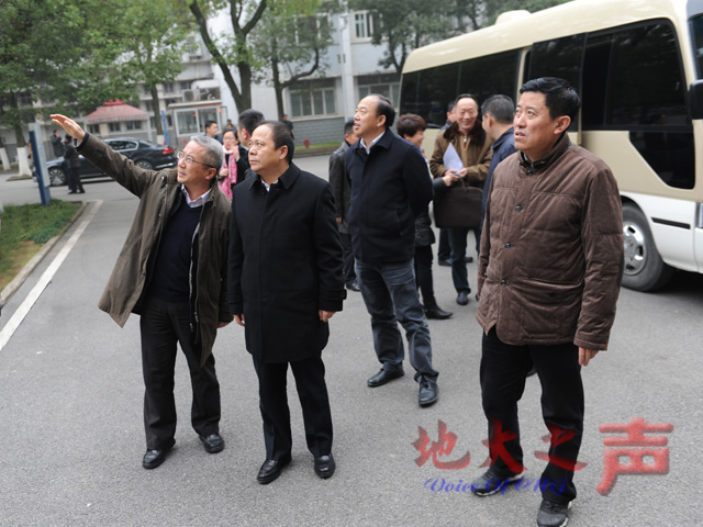 　　一、1月7日，武汉市市委副书记、市长万勇一行来校调研，在校党委书记郝翔、校长王焰新的陪同下考察可持续能源实验室、北校区、珠宝科研大楼及校园周边环境。